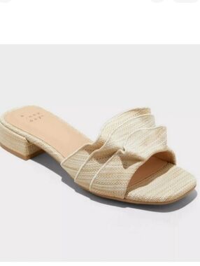 A New Day Lyta Raffia Ruffle Sandal In Beige Size Woman's 7.5